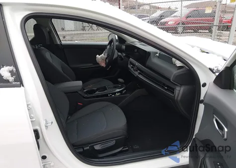 2025 Kia K4 Lx from USA, damaged, VIN 3KPFT4DE7SE172177